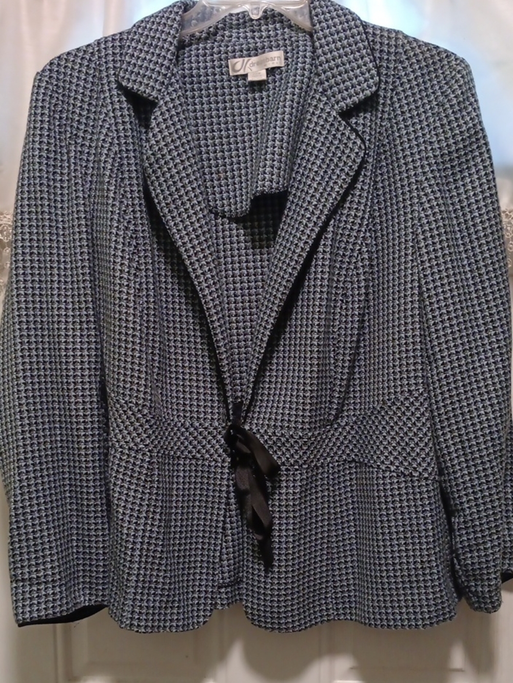 Dress Barn Collection Navy & White Knit Blazer